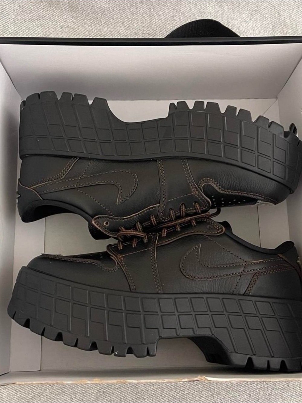 Size 8 - Nike WMNS Air Jordan 1 Brooklyn Low Leather Black Cacao HF3184-002 NEW - Picture 6 of 8